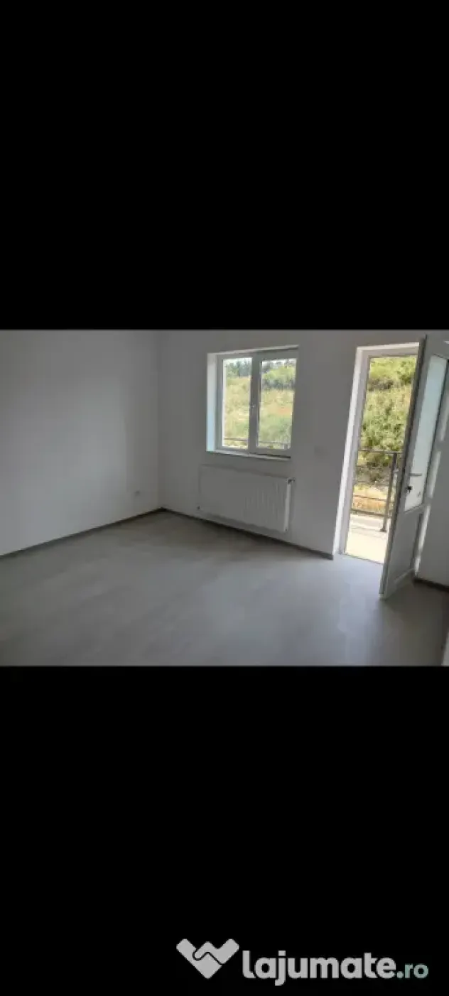 Proprietar vând 1/2 casa duplex Visani Iași