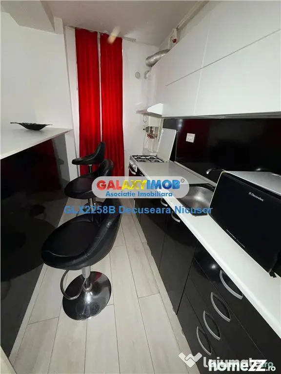 Garsoniera mobilata Militari Residence 49.900 euro