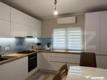 Apartament 3 camere, 78 mp, garaj și boxă, zonă Semicentr