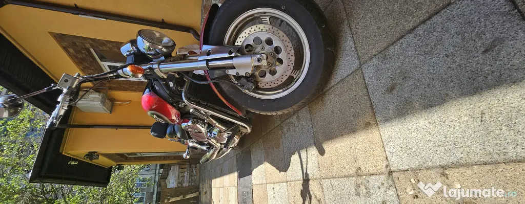 SUZUKI Marauder