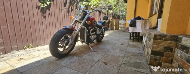 SUZUKI Marauder