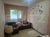 Apartament generos de vanzare 
