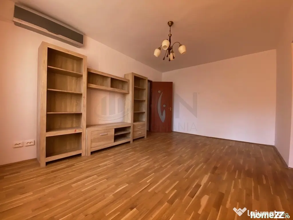 Apartament 3 camere - centrala proprie - Chibrit