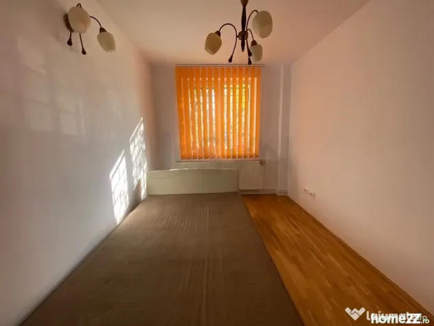 Apartament 3 camere - centrala proprie - Chibrit