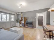 Apartament 2 camere l Renovat l Vedere Spate 
