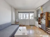 Apartament 2 camere l Renovat l Vedere Spate 