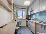 Apartament 2 camere l Renovat l Vedere Spate 