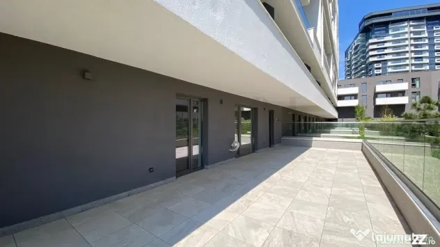 Apartament cu terasa generoasa - 3 camere finisat