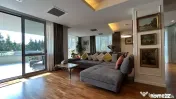 Apartament de 4 camere mobilat Iancu Nicolae parcare piscina 