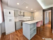 Apartament de 4 camere mobilat Iancu Nicolae parcare piscina 