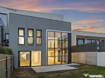 Casa 5 camere moderna cu curte Pipera
