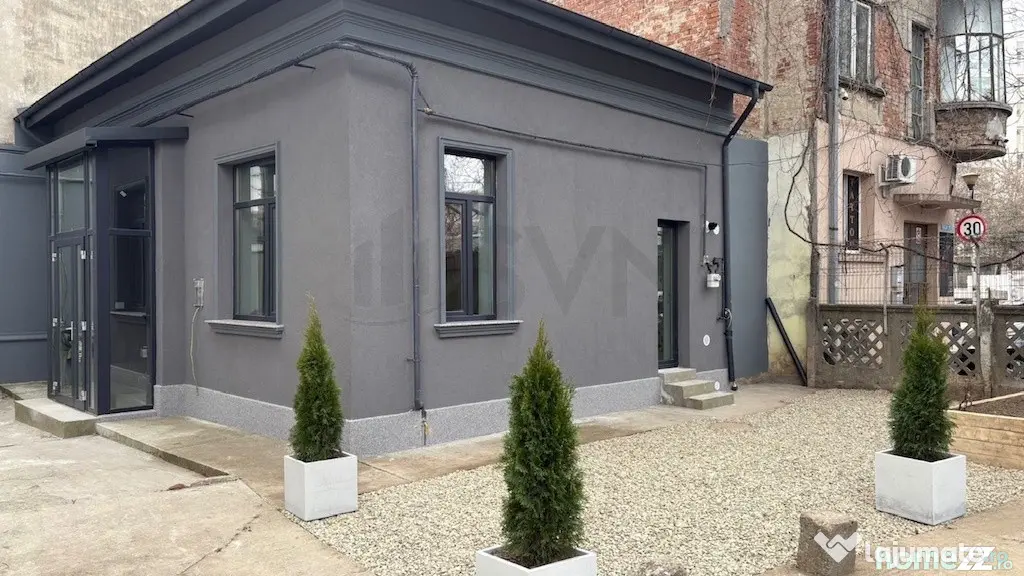 Casa reconsolidata si renovata complet - Mosilor - Traian