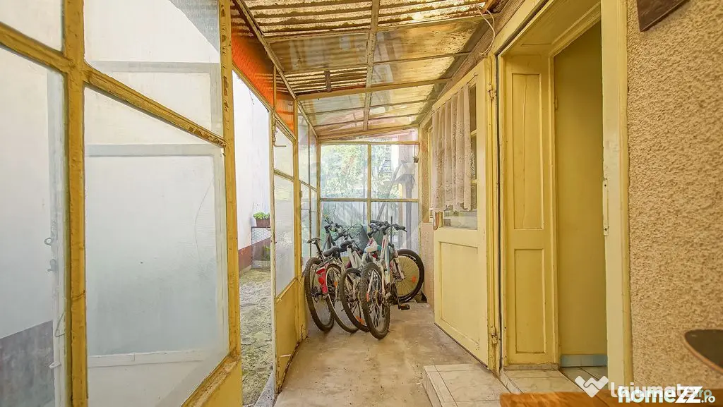 Casă cu curte de vânzare în Blumana – zonă rar disp...