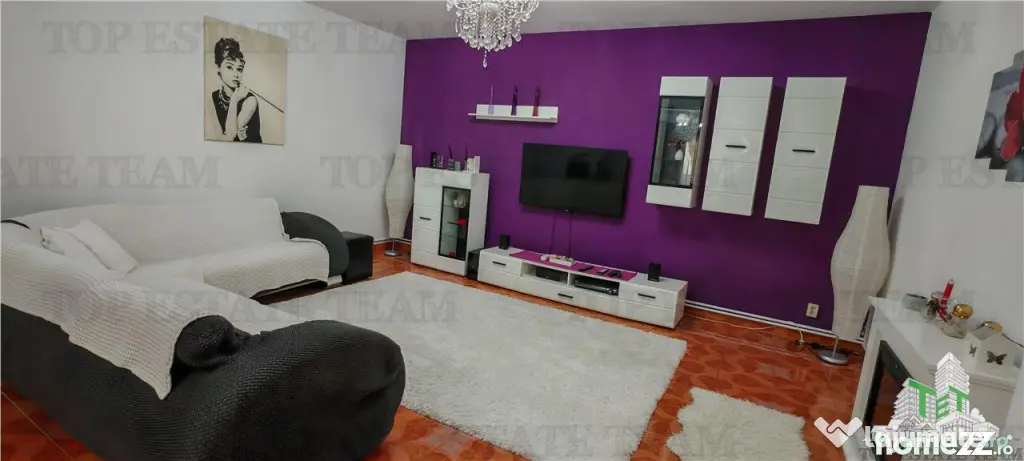 Vila 14 camere 970mp, teren 1045mp, pt ninim 2 familii, mob