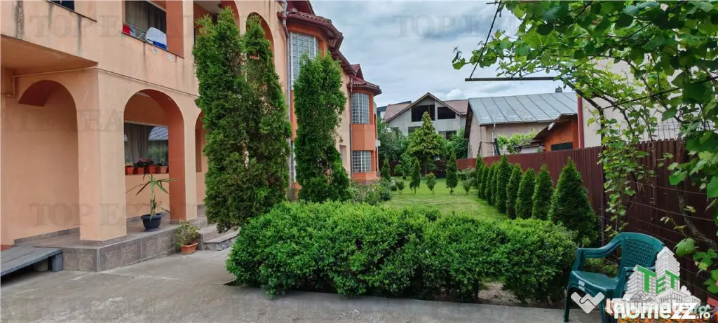 Vila 14 camere 970mp, teren 1045mp, pt ninim 2 familii, mob