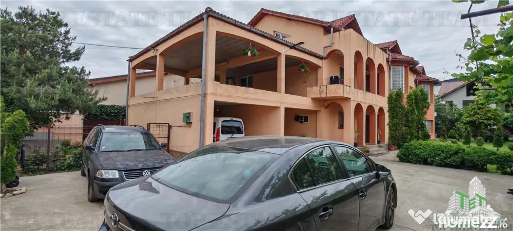Vila 14 camere 970mp, teren 1045mp, pt ninim 2 familii, mob