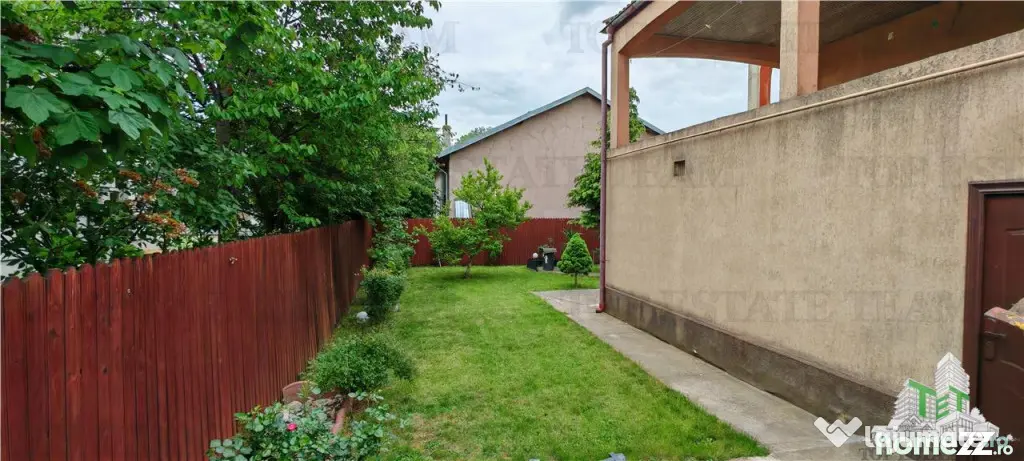 Vila 14 camere 970mp, teren 1045mp, pt ninim 2 familii, mob