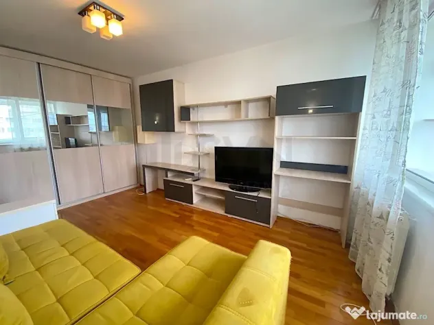 Apartament cu vedere panoramica langa Piata Muncii