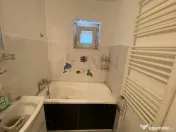 Apartament spatios - centrala proprie 