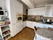 Apartament 3 camere in complex securizat 