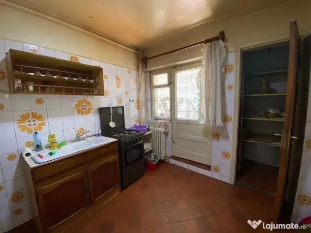 Apartament 4 camere Titulescu Investitie