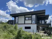 Vila 5 camere HUF Haus Balotesti vedere lac 