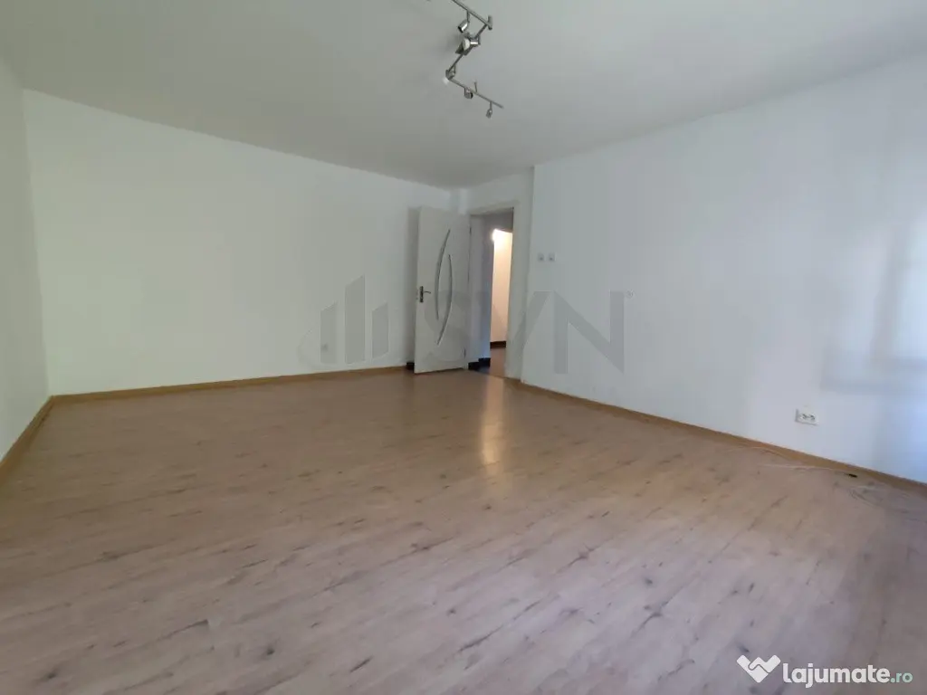 Apartament 4 camere Decebal