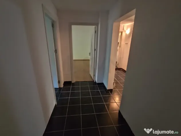 Apartament 4 camere Decebal
