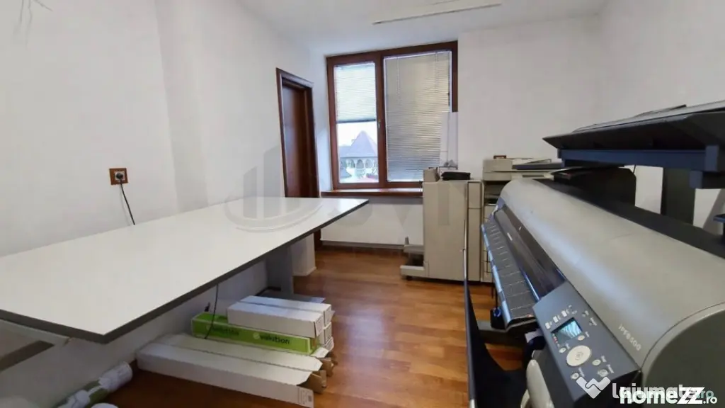 Triplex - 6 camere I Terasa 75 mp I View Superb I De vanzare