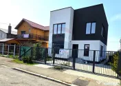 Casă / Vilă din 2024 de vânzare în zona Micro 14 