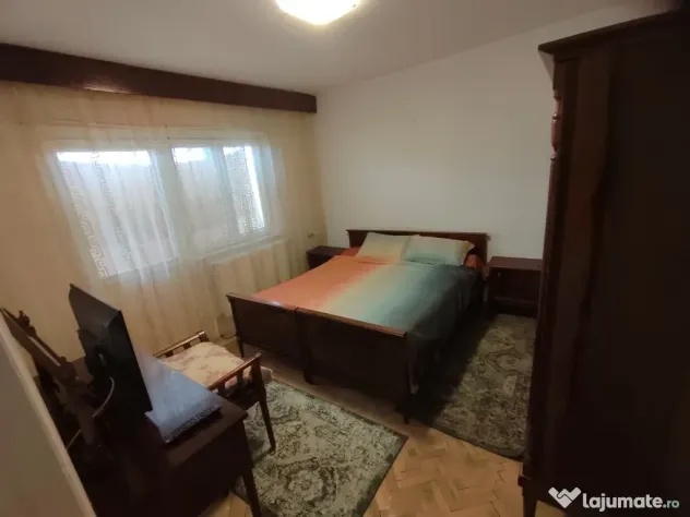 Închiriere apartament 3 camere decomandat zona Tic Tac