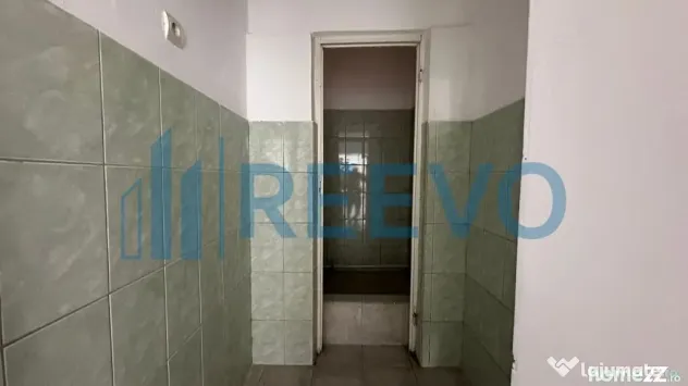 Hală de vânzare, Buhuși