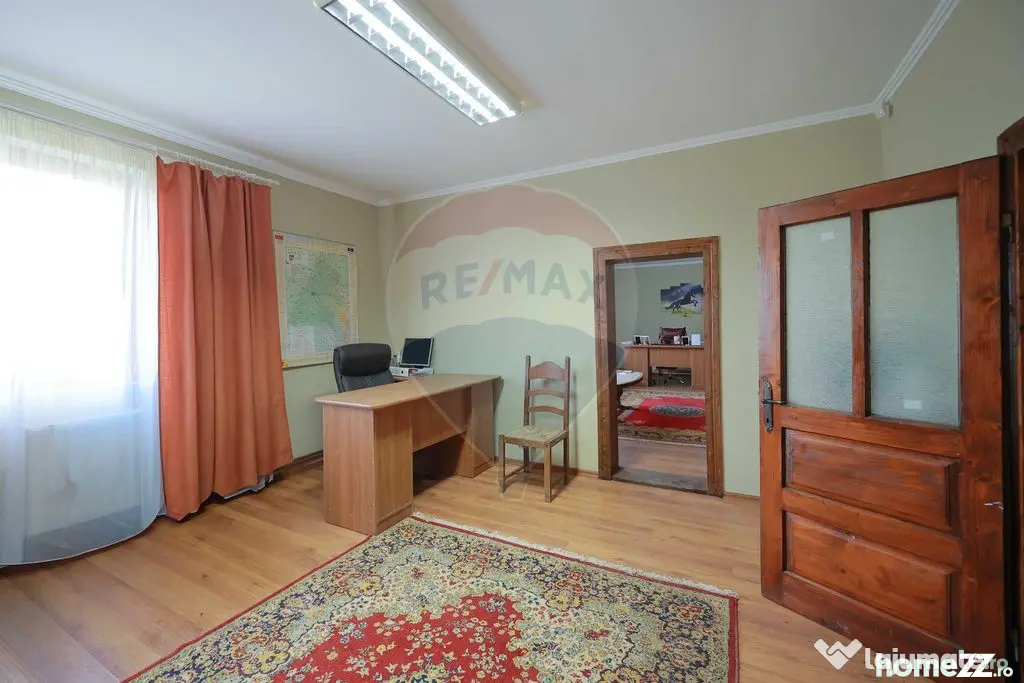 De vânzare fermă multifuncțională, teren 53883 mp - S...