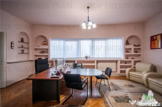 Proprietate interbelica emblematica | Etaj integral in vila
