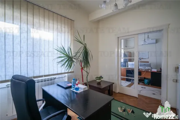 Proprietate interbelica emblematica | Etaj integral in vila