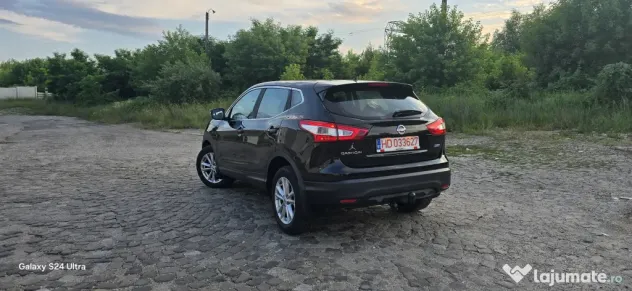 Nissan Qashqai / 2015 / 1,5 Dci / 110 cp / Clima / Navi / Pilot / Camera / Ledur