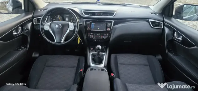 Nissan Qashqai / 2015 / 1,5 Dci / 110 cp / Clima / Navi / Pilot / Camera / Ledur