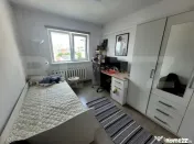 Apartament cu 4 camere decomandate, 2 bai, 2 balcoane, 76mp,