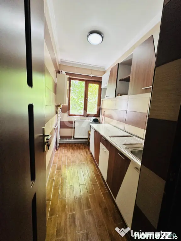 Apartament de vânzare – 2 camere, etaj 1 ,Micro 4,