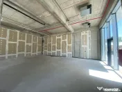 Spatiu Comercial cu Terasa l Ideal pentru Cafenea Boutiqu... 
