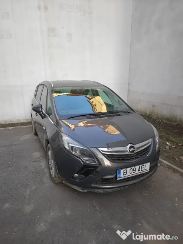 Opel Zafira Tourer 2015
