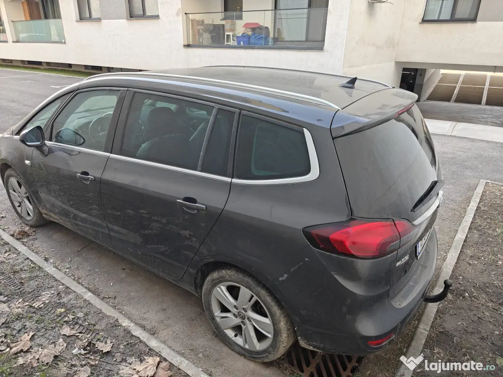 Opel Zafira Tourer 2015