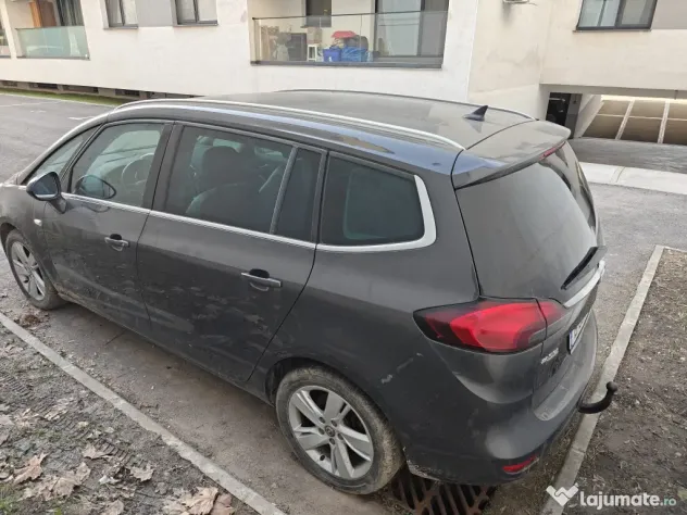 Opel Zafira Tourer 2015