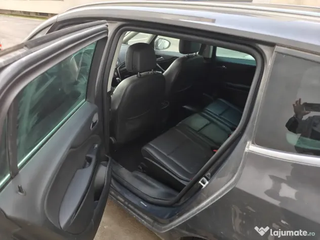 Opel Zafira Tourer 2015
