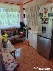 Casa de vanzare, recent renovata, intr o zona linistita. 