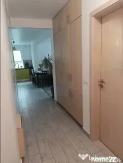 Apartament 2 camere, decomandat - zona Tractorul 