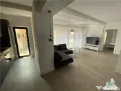 Apartament cu 3 camere de in Piata Victoriei