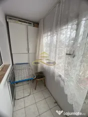 Ap. de vânzare , 2 cam. decomandate, central 