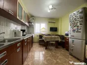 Ap. de vânzare , 2 cam. decomandate, central