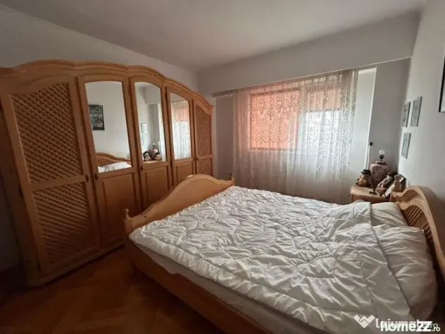Apartament 3 camere (transformat din 4) Dorobantilor, supraf